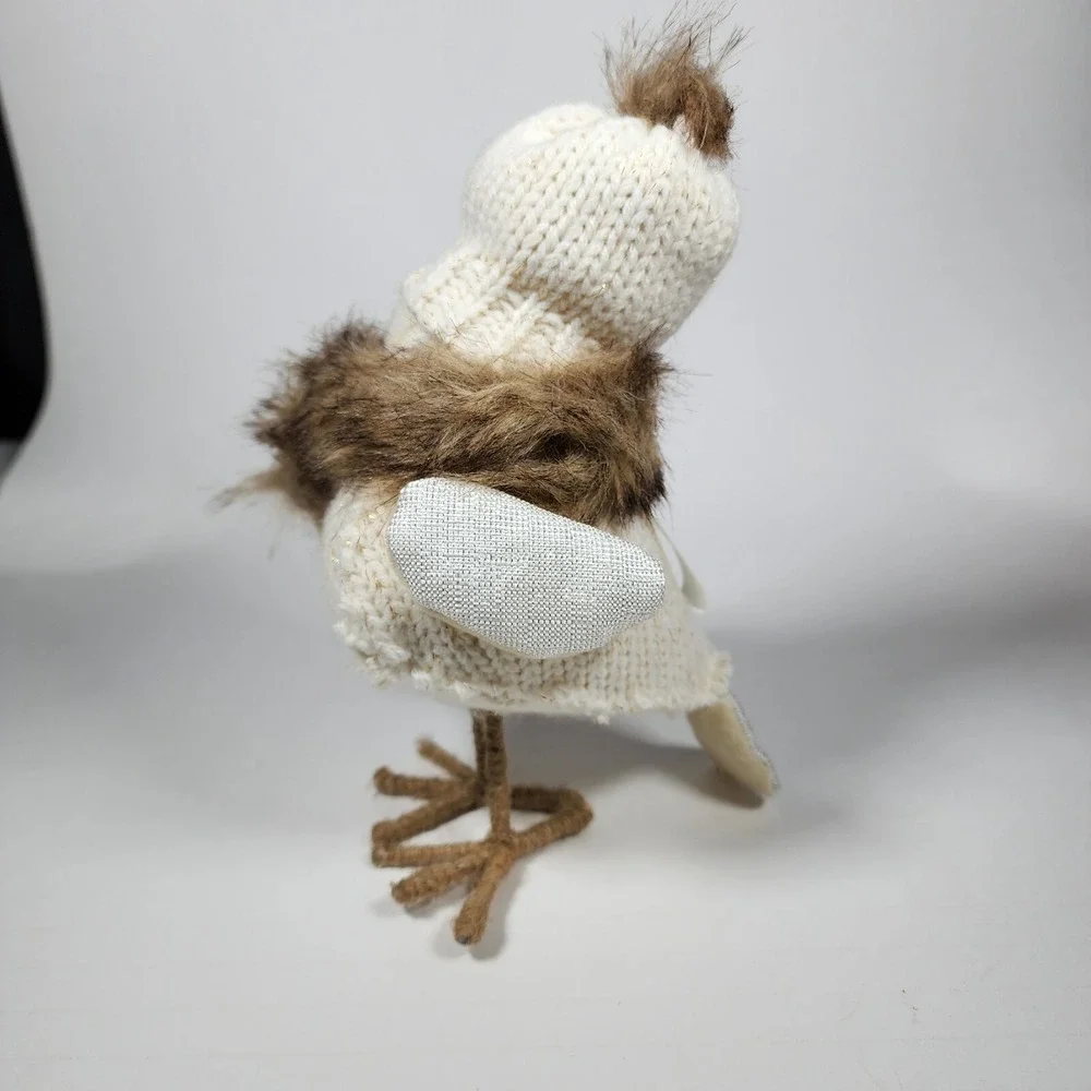 2015 TARGET Wondershop Featherly Friends Winter Bird Tan w/ Fur Hat & Scarf 6½